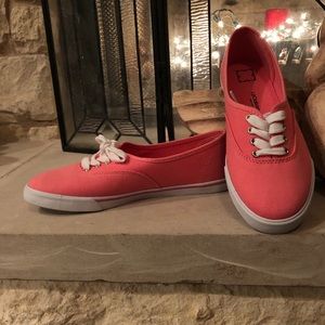 Pink Liz Claiborne New York Canvas Sneakers